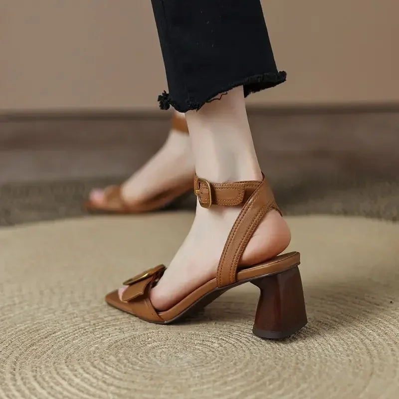 Shantal | Women’s sandals with square toe and flared heel