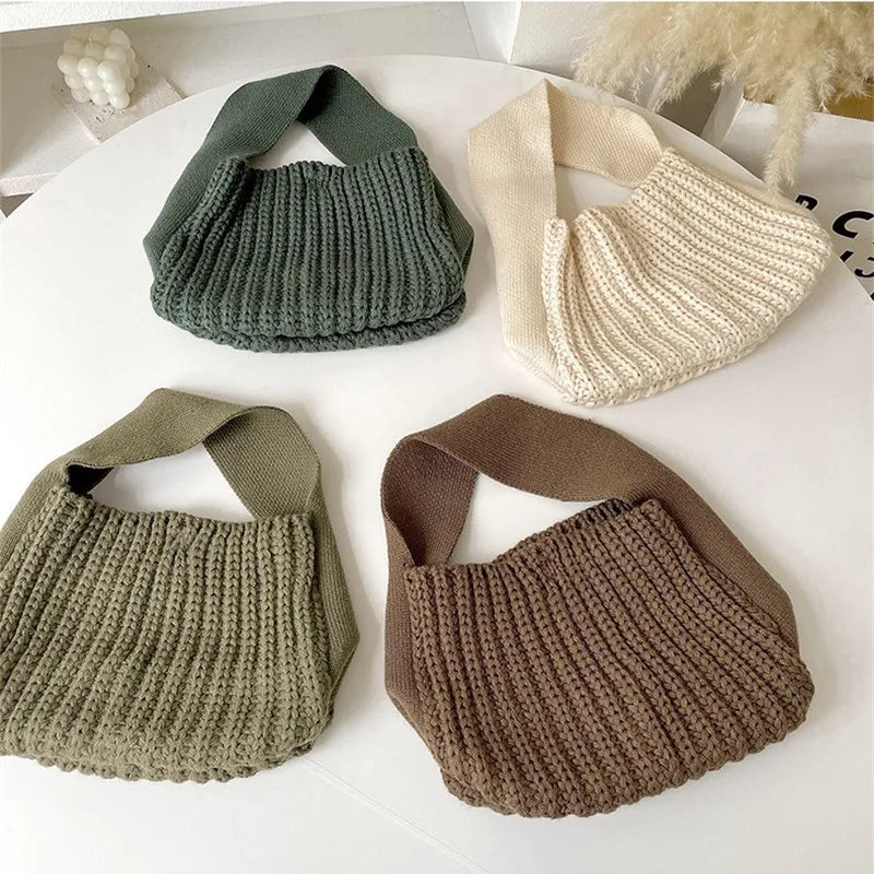 Cali | Women’s hobo bag with sculpted texture and wide strap