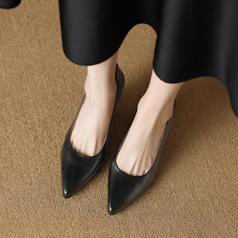 Veronica | Women’s pumps with pointed toe and block heel