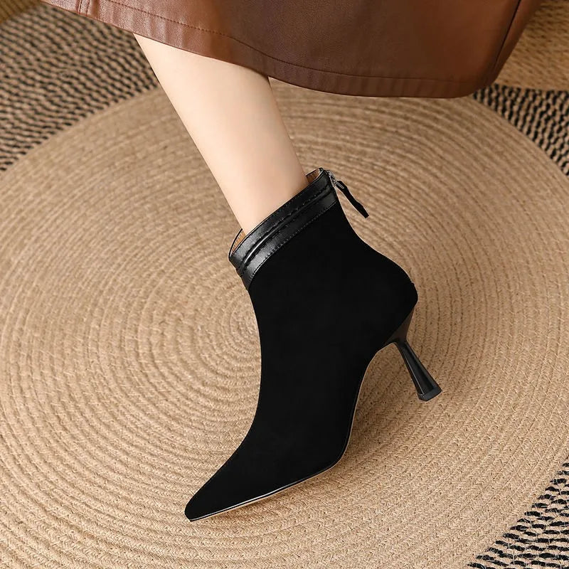 Laura | Women’s stiletto ankle boots with pointed toe and back-zip closure