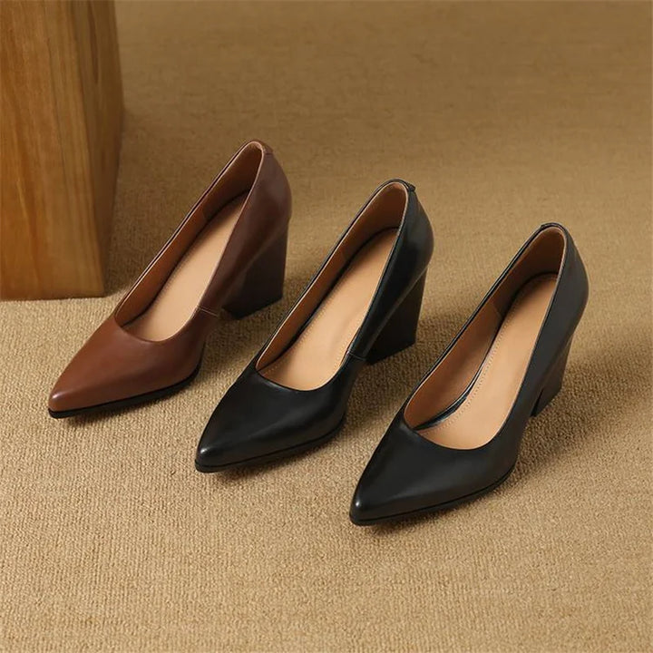 Veronica | Women’s pumps with pointed toe and block heel
