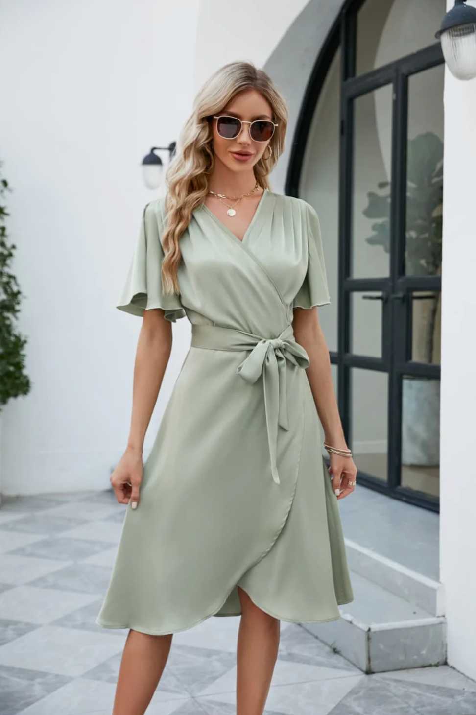 Alirra | Women's summer dress with flowing silhouette and v-neckline