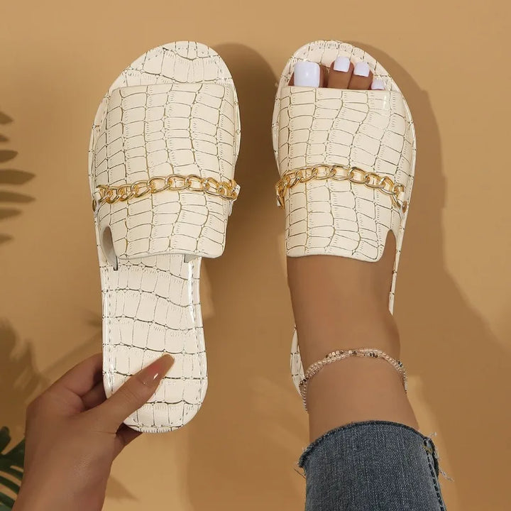 Matilda | Luxe chain comfort slides