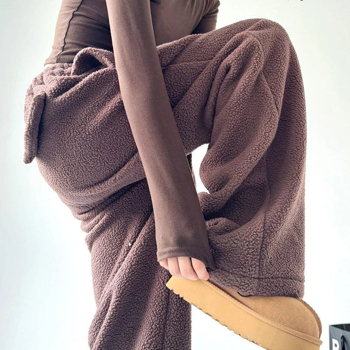 Mina | Women’s relaxed sweatpants with drawstring waist