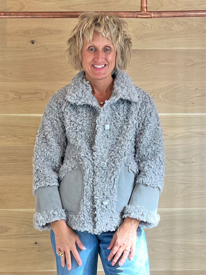 Alissa | Women’s curly faux shearling jacket