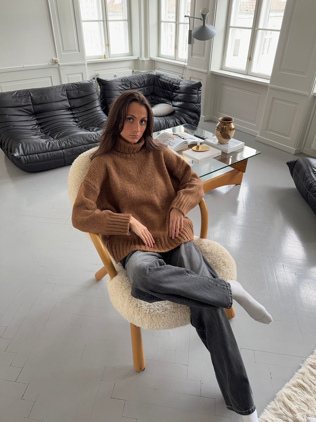 Mara | Women’s turtleneck sweater with ribbed hem design