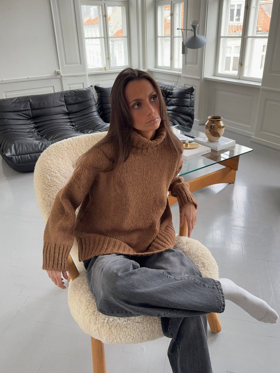 Mara | Women’s turtleneck sweater with ribbed hem design