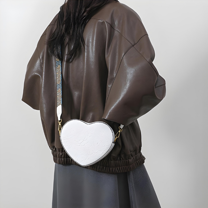 Katie | Women's heart-shaped everyday bag