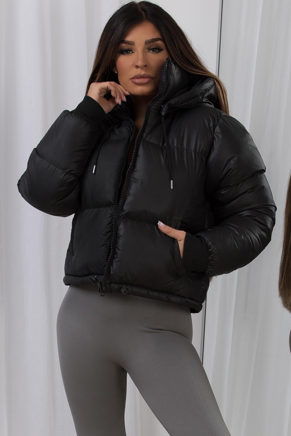 Kaeli | Women’s short puffer jacket with detachable hood