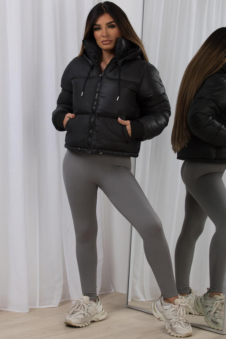 Kaeli | Women’s short puffer jacket with detachable hood