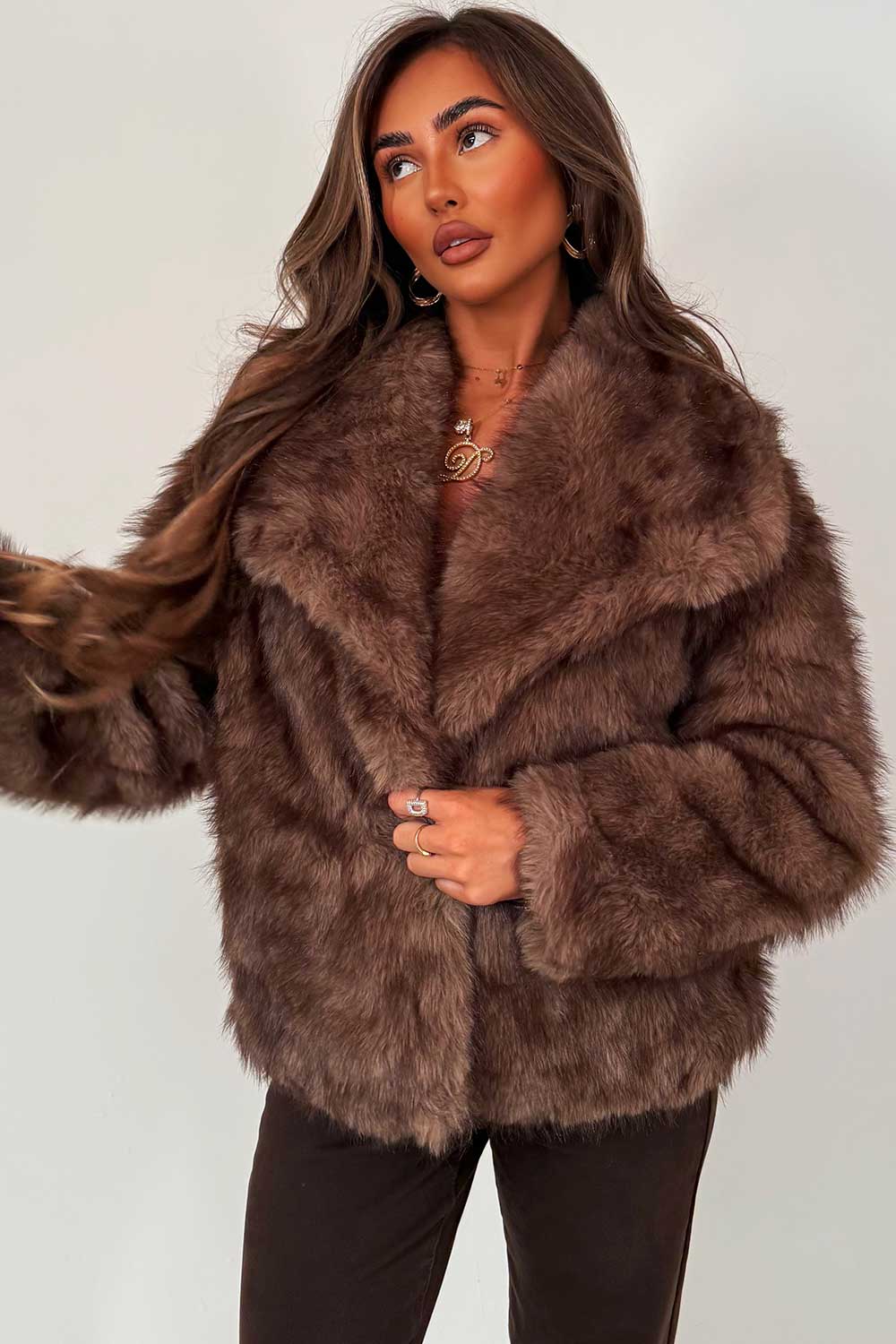 Selena |  Women’s faux fur collared jacket