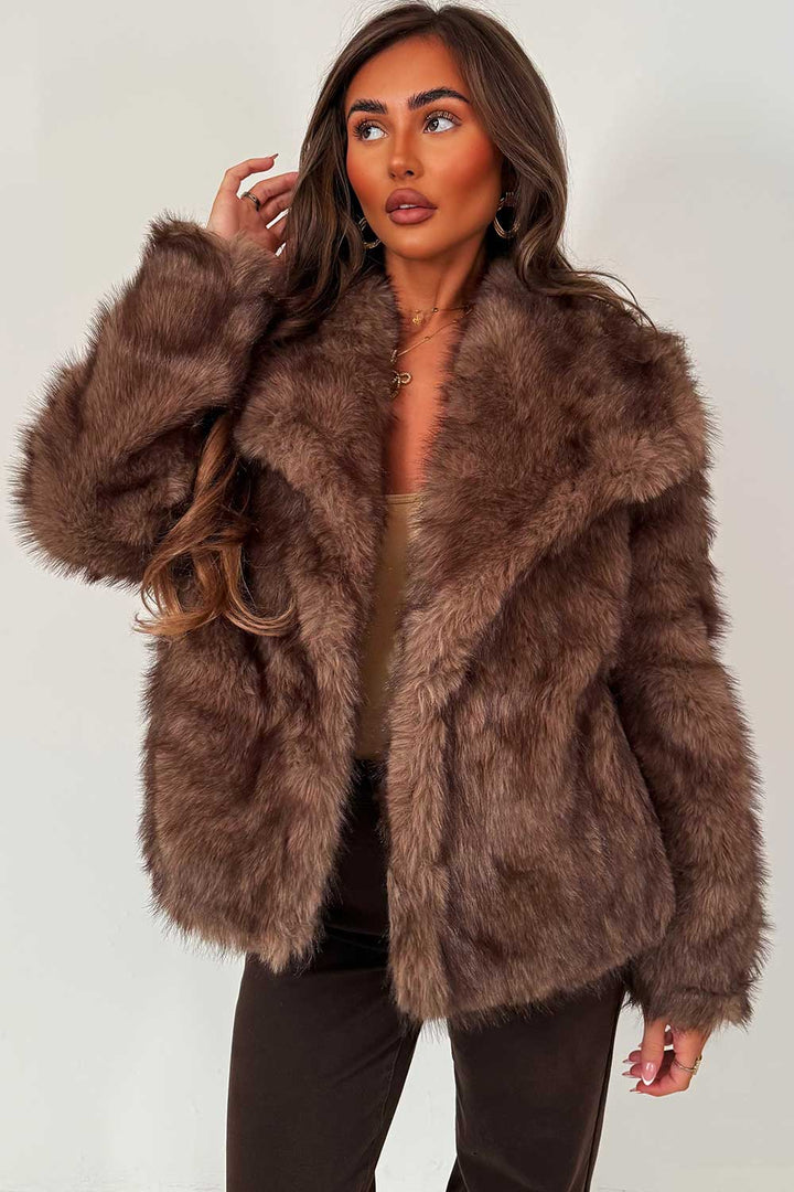 Selena |  Women’s faux fur collared jacket