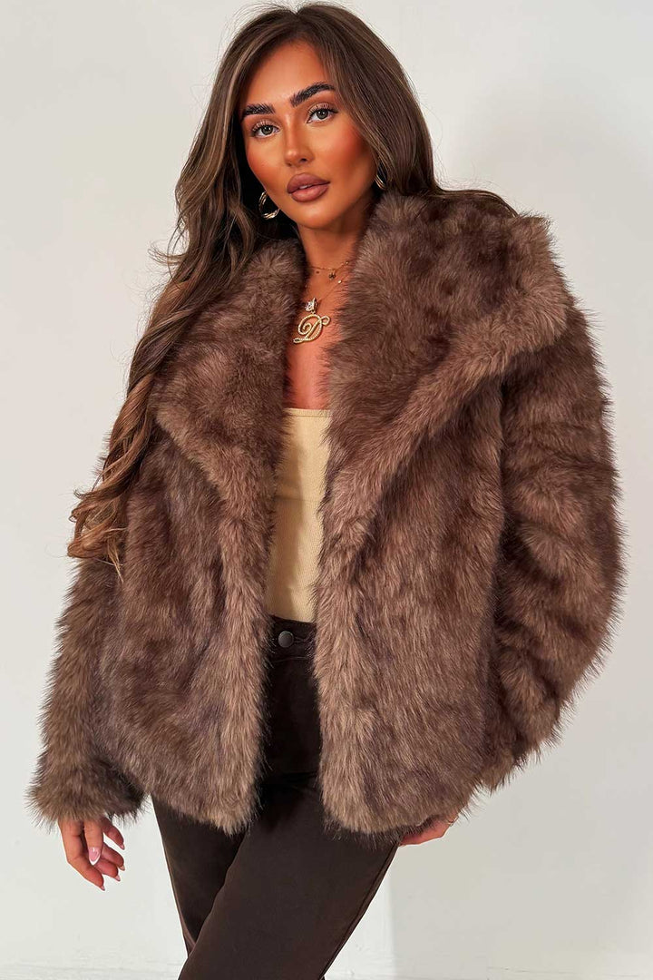 Selena |  Women’s faux fur collared jacket