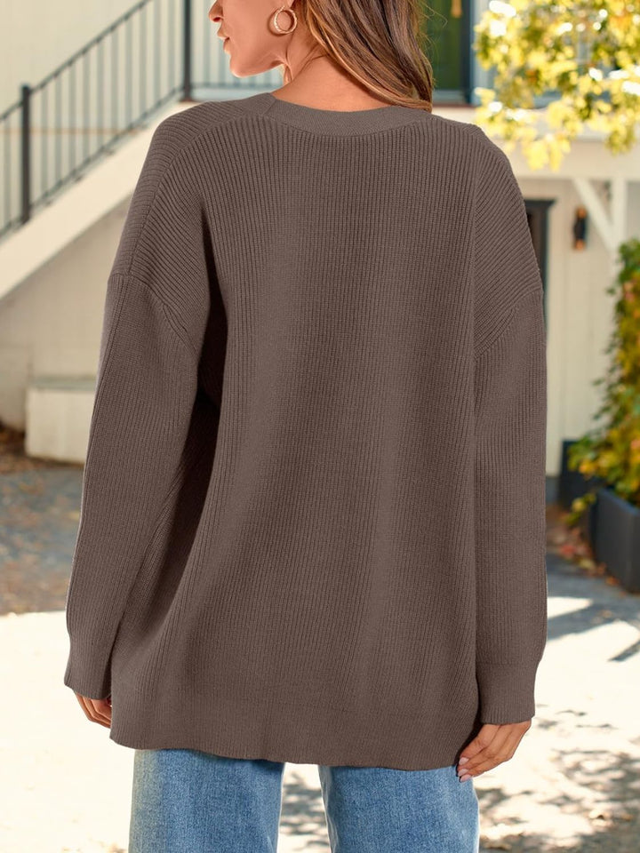 Hannah | Women’s cardigan with long sleeves and button closure