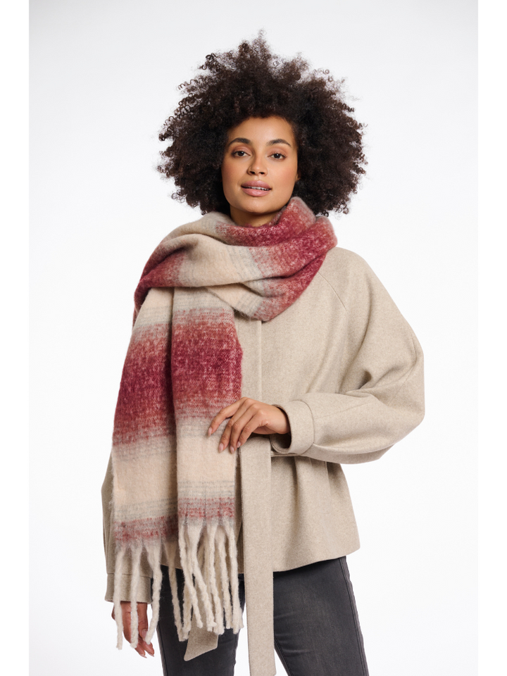 Maddie | Women’s oversized gradient scarf with fringe