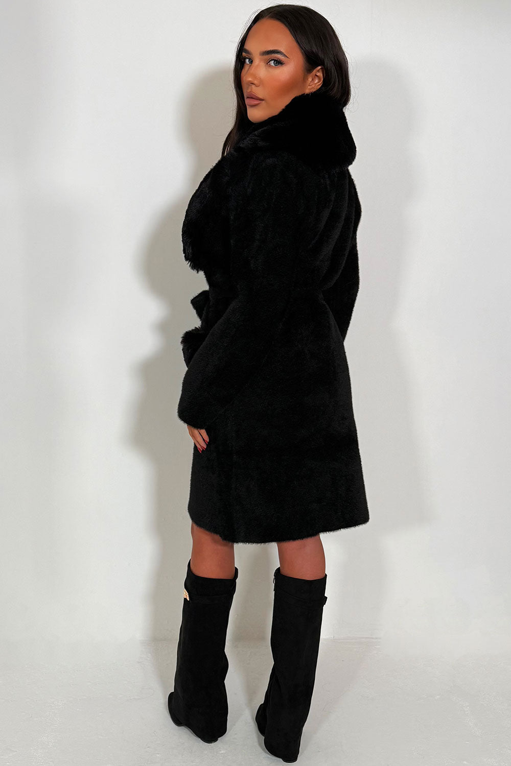 Angelina | Women’s black belted coat with faux fur collar