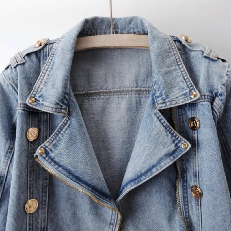 Leclat | Classic denim jacket with timeless fit and versatile style