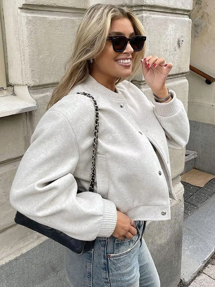 Pam | Women’s cropped bomber jacket with modern cut and casual flair