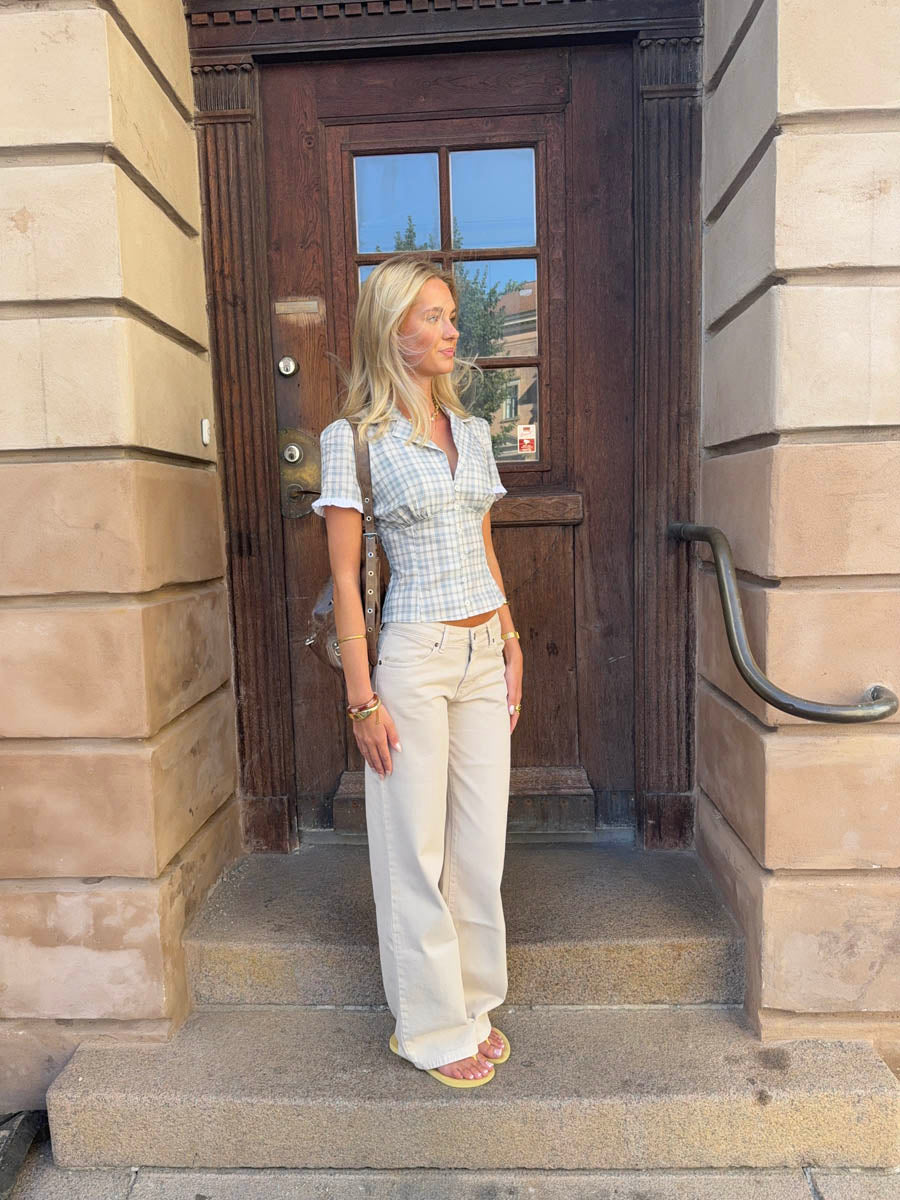 Levine | Women’s low waist wide-leg jeans