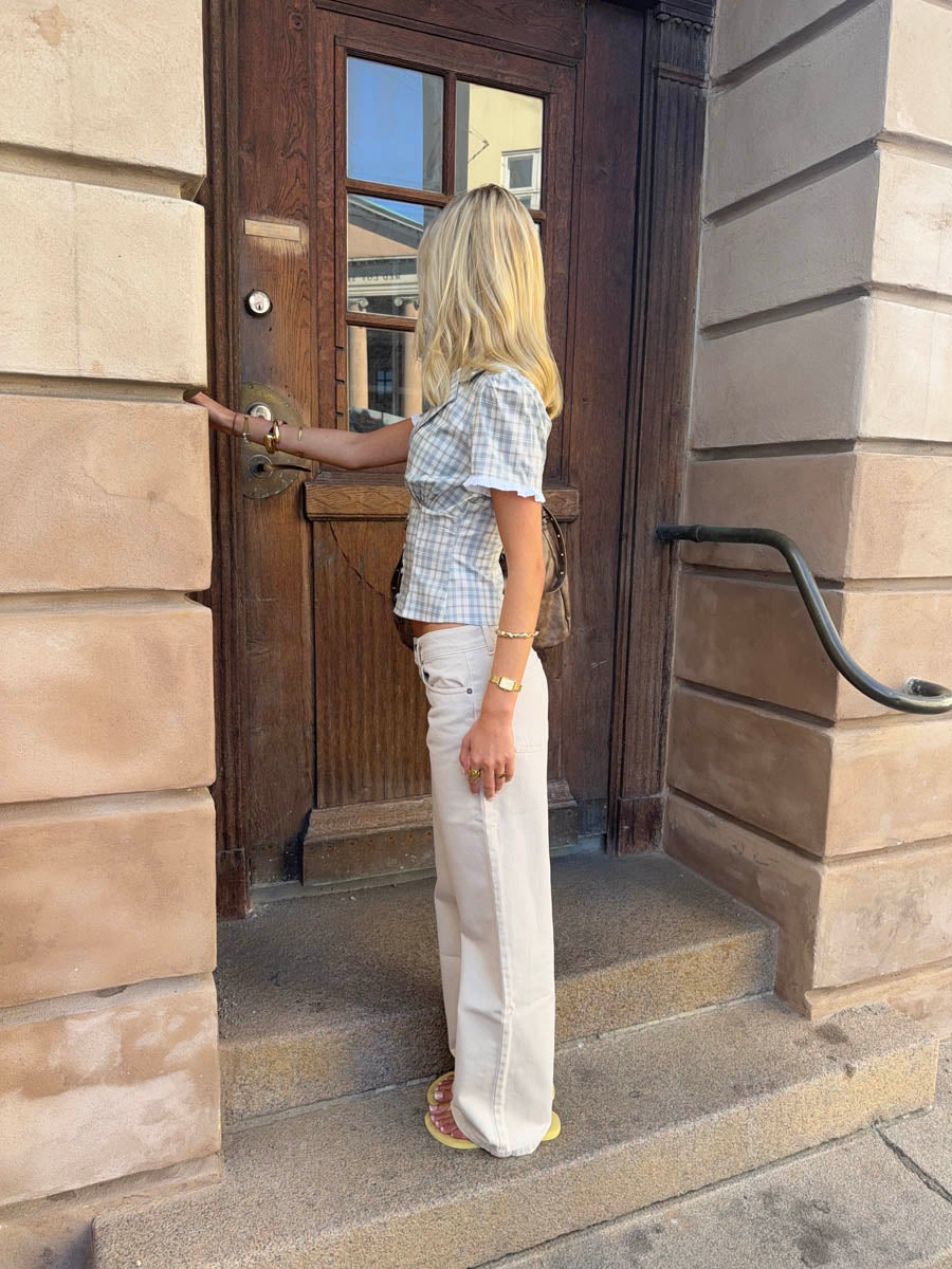 Levine | Women’s low waist wide-leg jeans