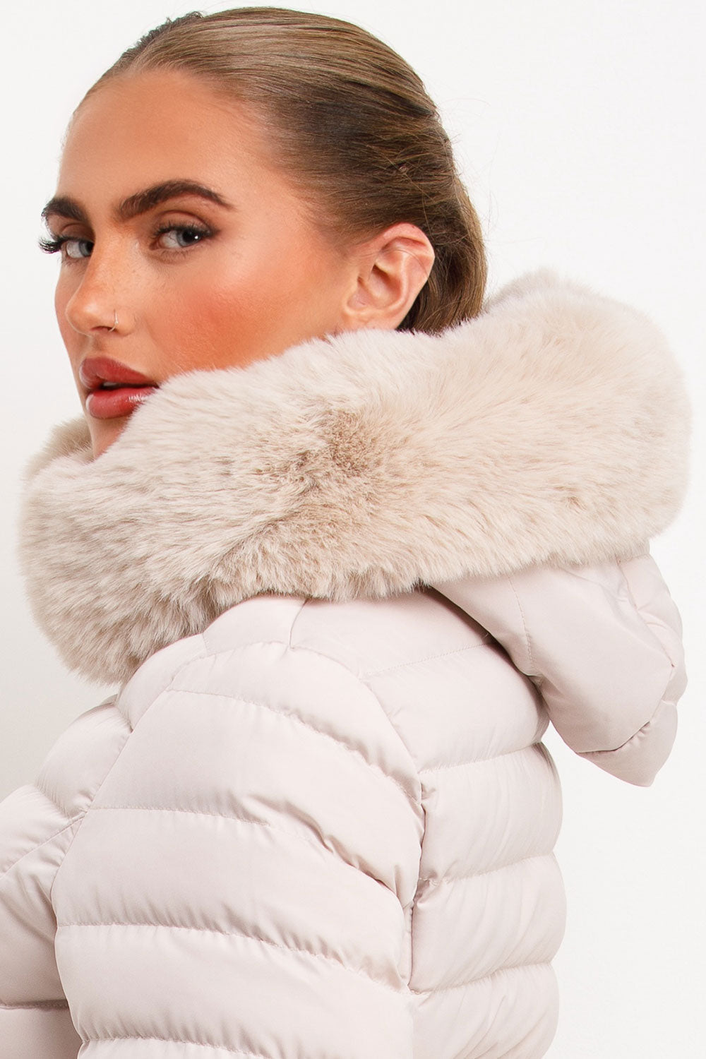 Penny | Women’s faux fur hooded puffer jacket with gold belt