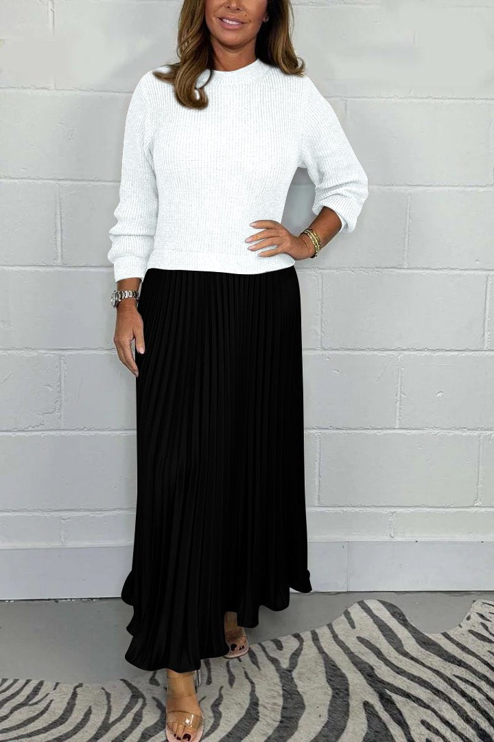 Ellie | Women’s knitted sweater with folded collar and cable pattern