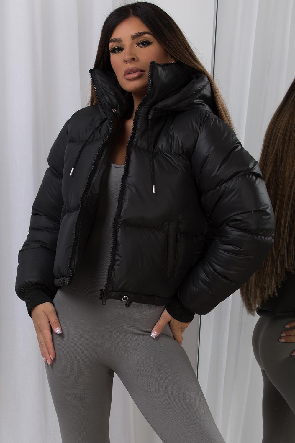 Kaeli | Women’s short puffer jacket with detachable hood
