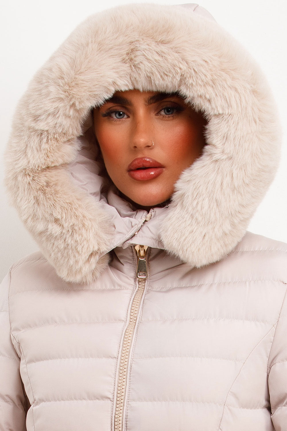 Penny | Women’s faux fur hooded puffer jacket with gold belt