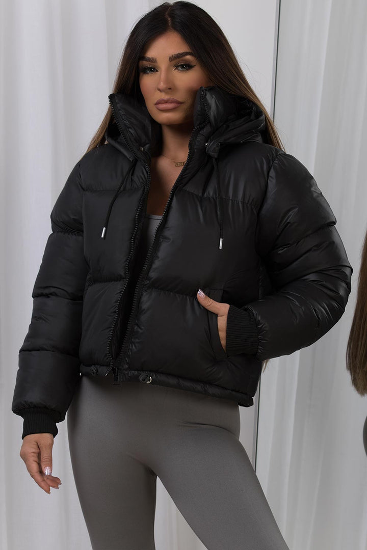 Kaeli | Women’s short puffer jacket with detachable hood