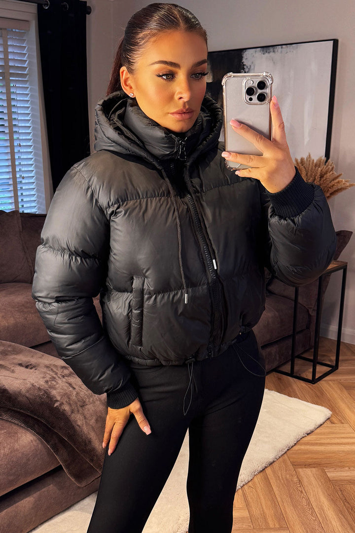 Kaeli | Women’s short puffer jacket with detachable hood