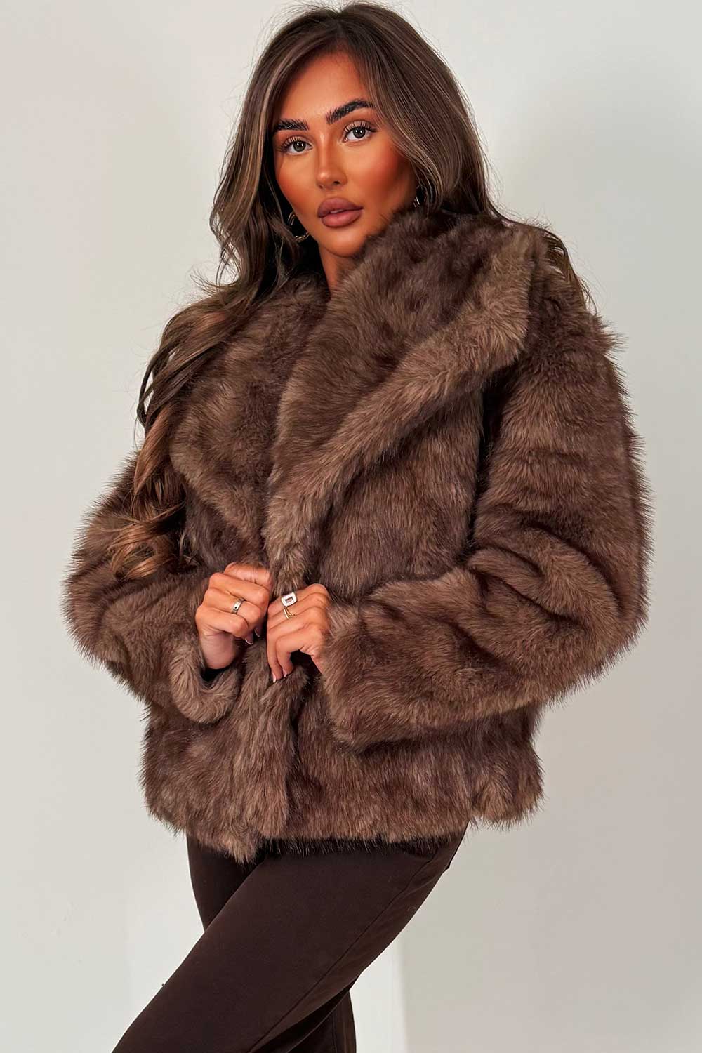 Selena |  Women’s faux fur collared jacket