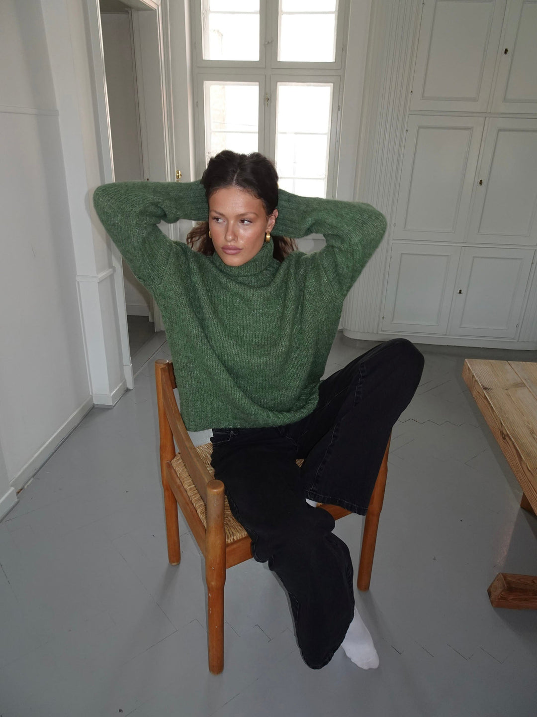 Morgan | Women’s turtleneck with ribbed long sleeve design