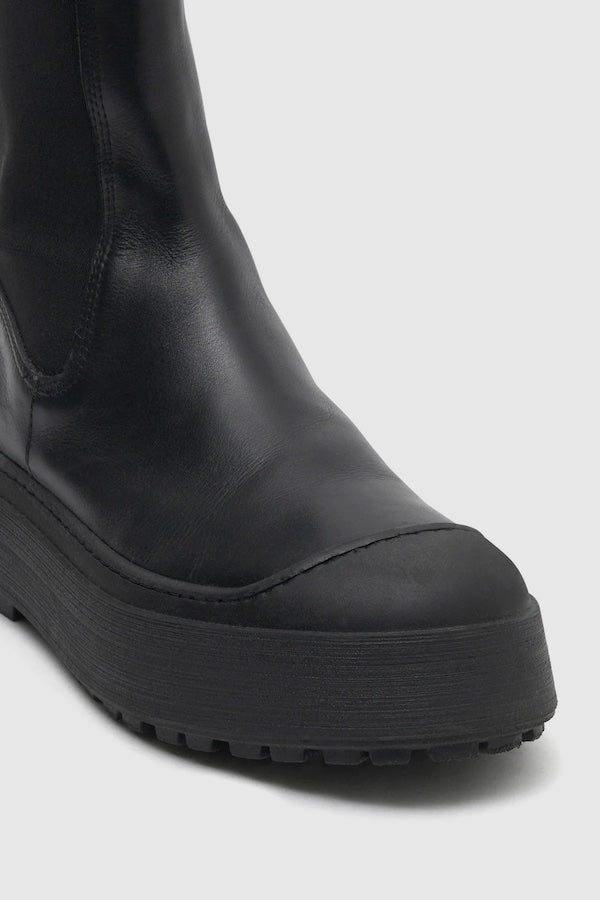 Estelle | Women’s chunky platform leather boots with elastic side panels