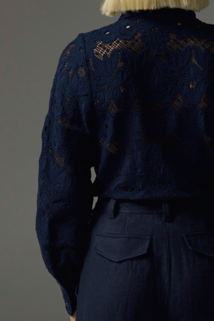 Wennie | Women’s lace collared polo blouse with button-down front