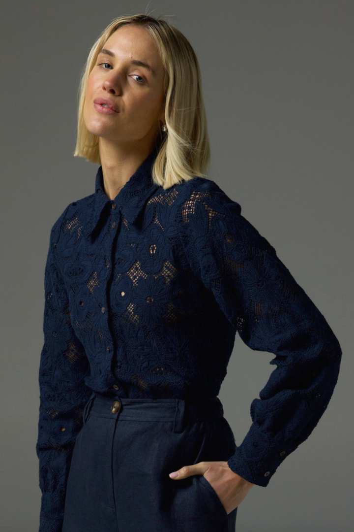 Wennie | Women’s lace collared polo blouse with button-down front