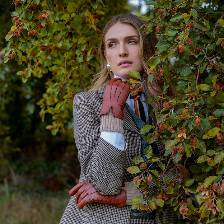 Hazel  | Women’s winter gloves with knit cuffs and stitched detail