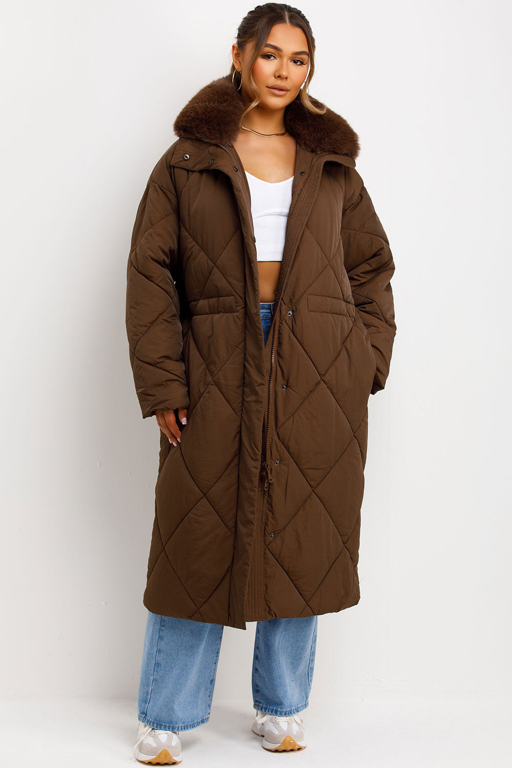 Shay | Women’s long quilted puffer coat with faux fur collar