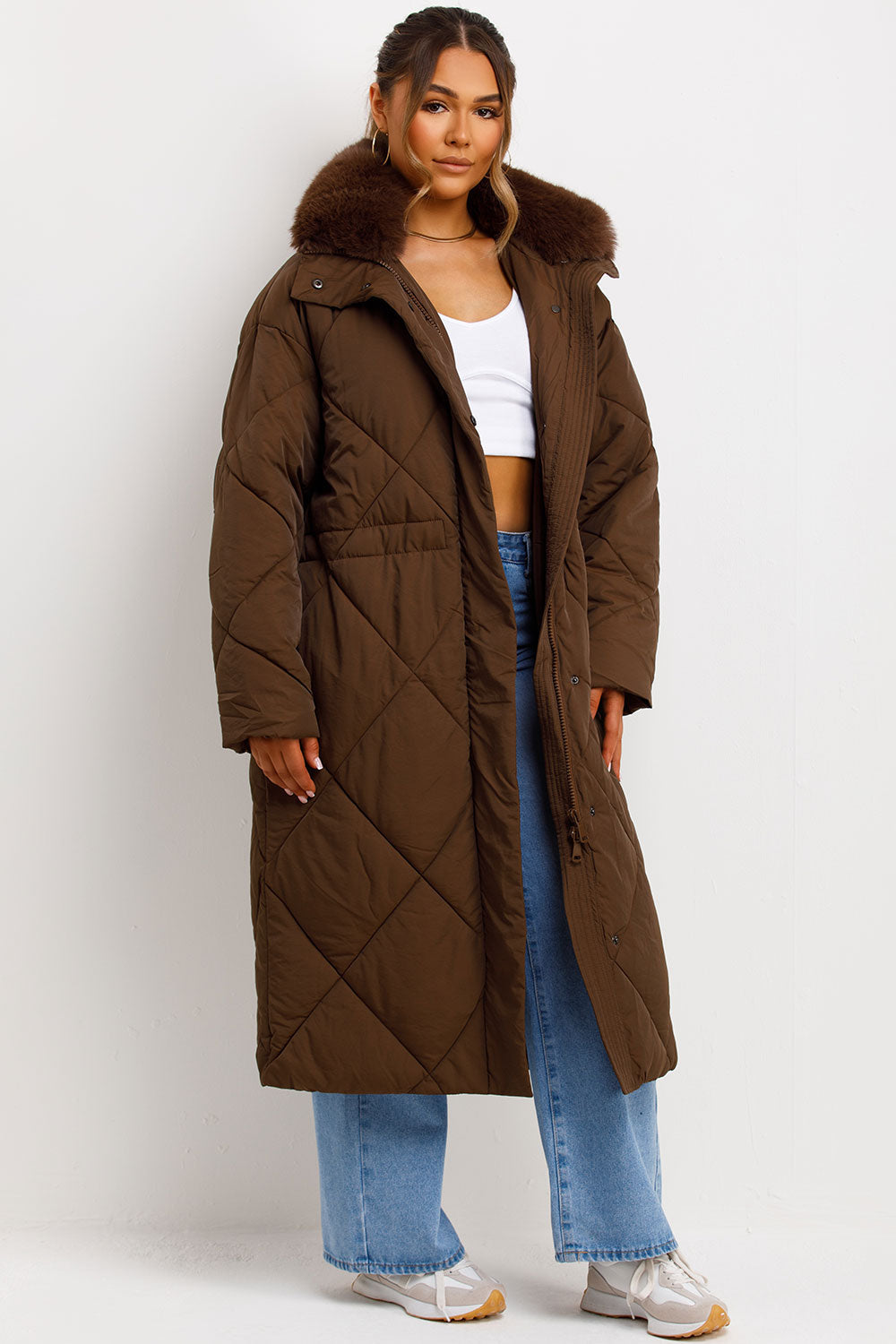 Shay | Women’s long quilted puffer coat with faux fur collar